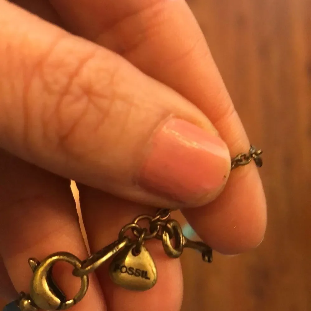 Fossil Gold leaf necklace with turquoise color stone - Picture 3 of 4